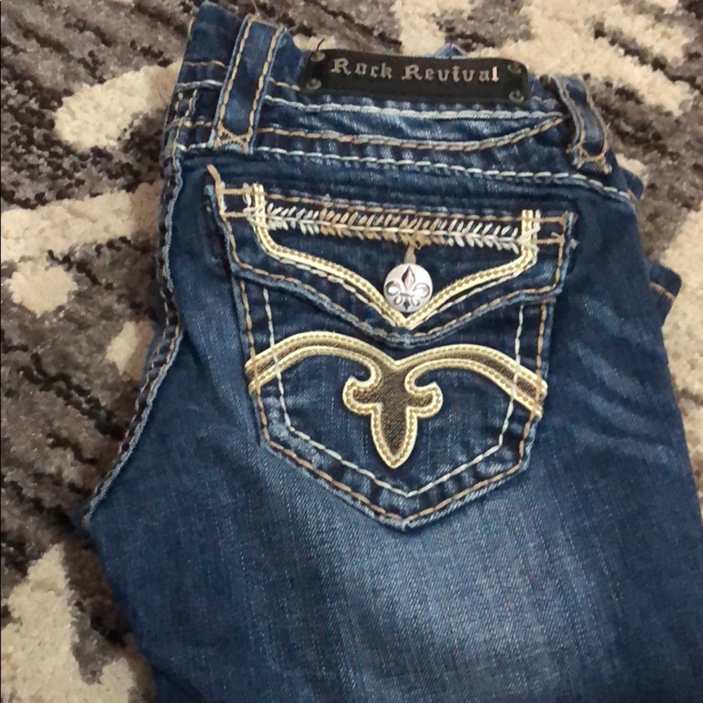 Woman's size rock revivals